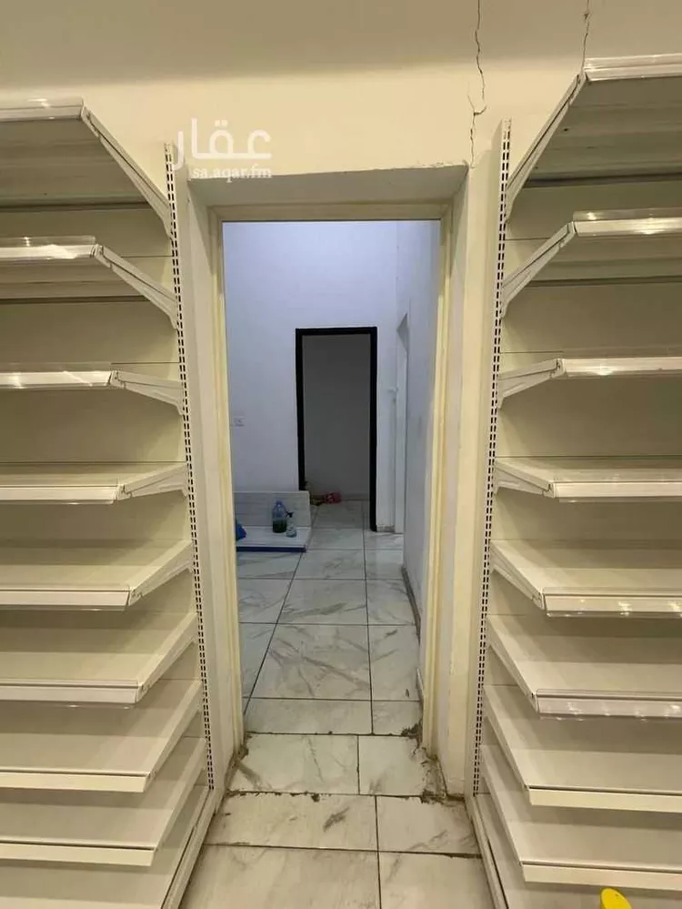 محل للإيجار في شارع فلاح جابر سعد القحطاني, حي الغدير, مدينة أبها, منطقة عسير 23