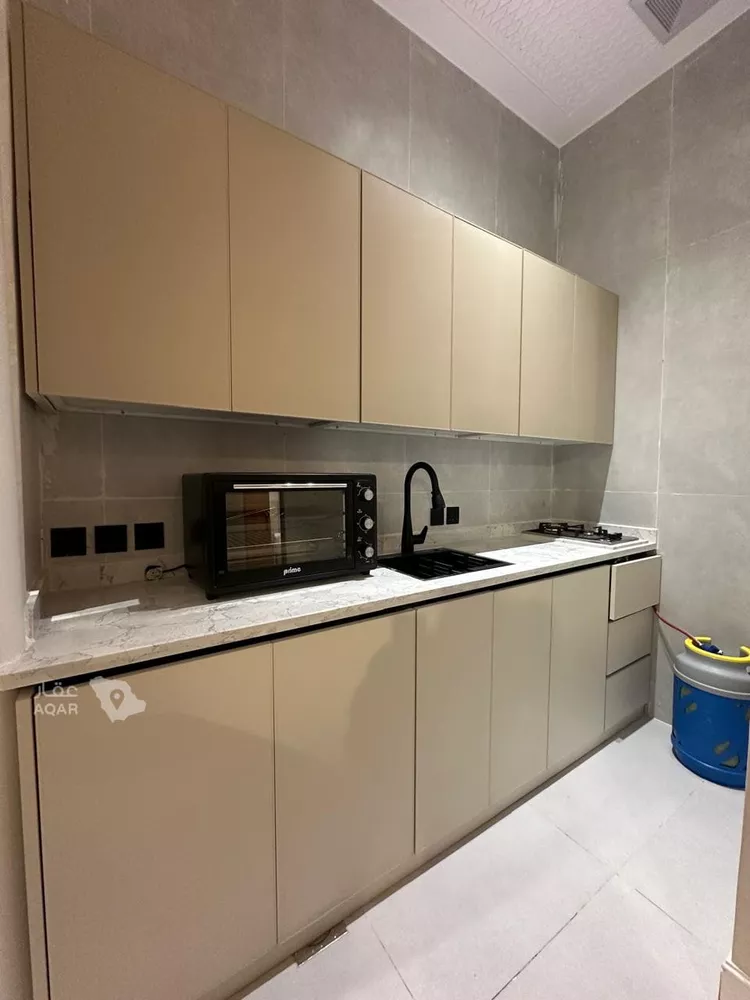 عمارة للبيع في شارع شافع بن صالح, حي العرق الجنوبى, مدينة خميس مشيط, منطقة عسير 16