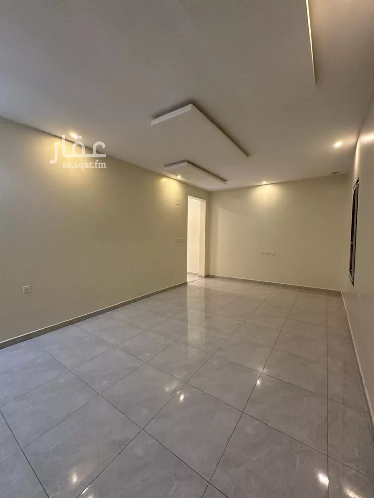 شقة للإيجار في شارع حزيفة بن اوس, حي شكر, مدينة خميس مشيط, منطقة عسير