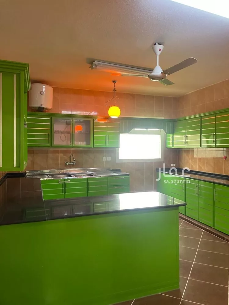 عمارة للبيع في شارع عامر ابن امية, حي الشرفية, مدينة خميس مشيط, منطقة عسير 35