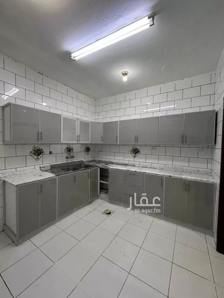 Building for Sale in Abha Thirah 7