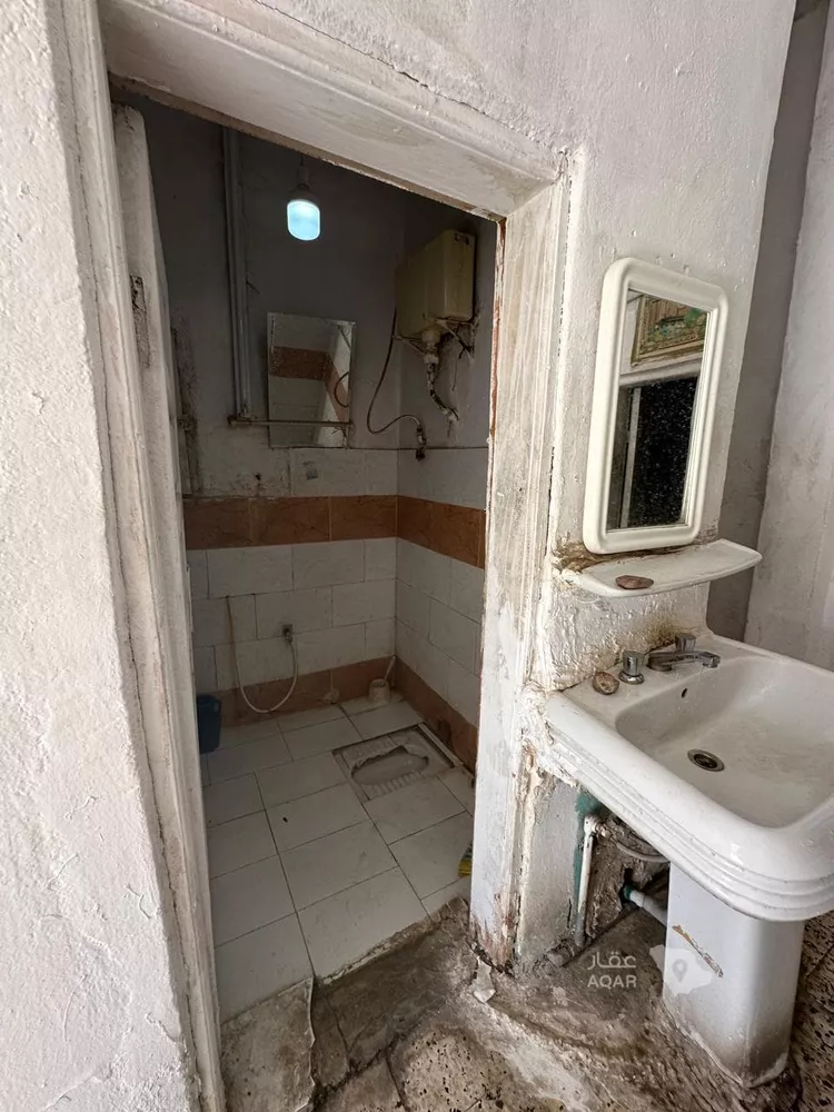 عمارة للبيع في شارع شافع بن صالح, حي العرق الجنوبى, مدينة خميس مشيط, منطقة عسير 8