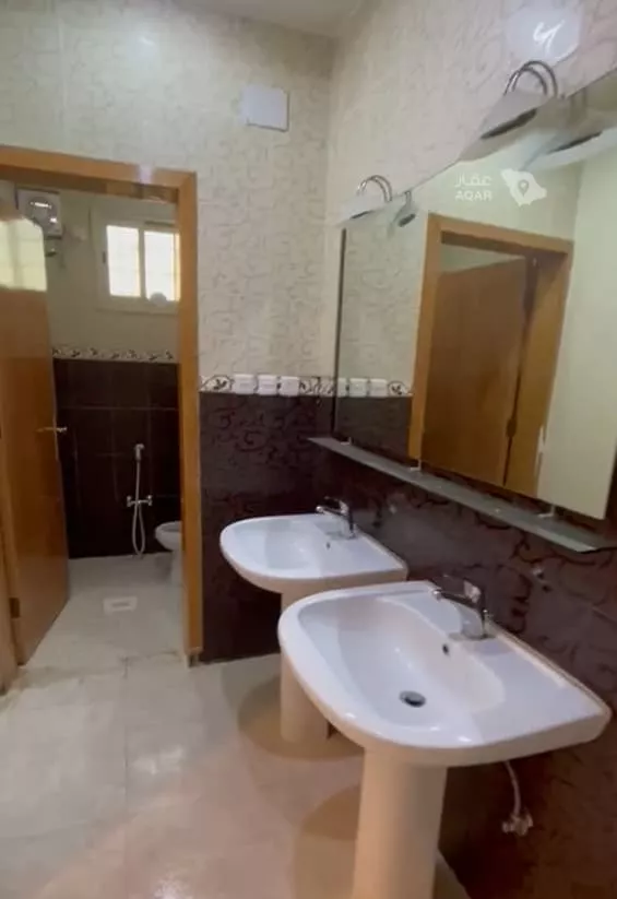 شقة للإيجار في شارع ابو عاصم النبيل, حي المروج, مدينة أبها, منطقة عسير 3