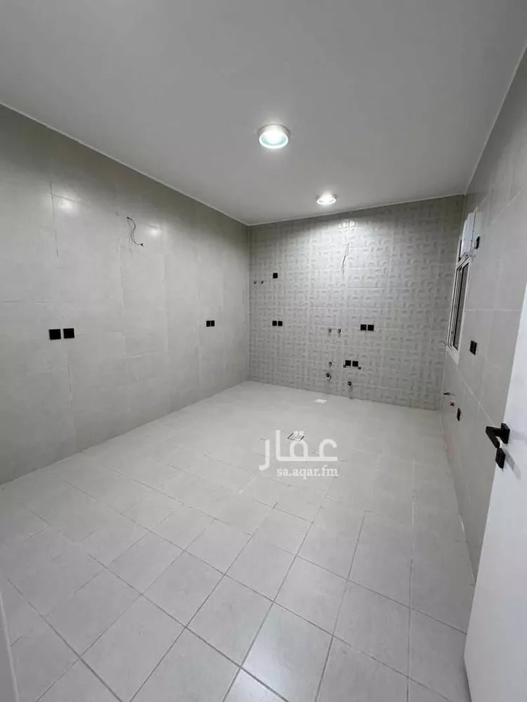 فيلا للبيع في شارع وادي الشعبة, حي الروضة, مدينة أبها, منطقة عسير 9