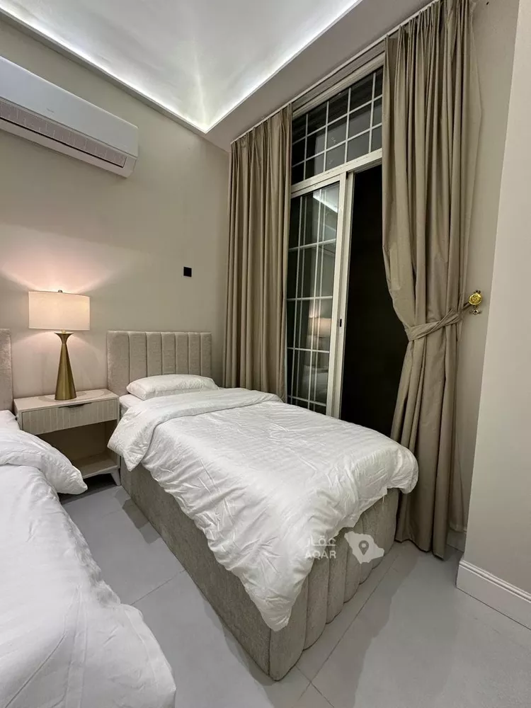 عمارة للبيع في شارع شافع بن صالح, حي العرق الجنوبى, مدينة خميس مشيط, منطقة عسير 22
