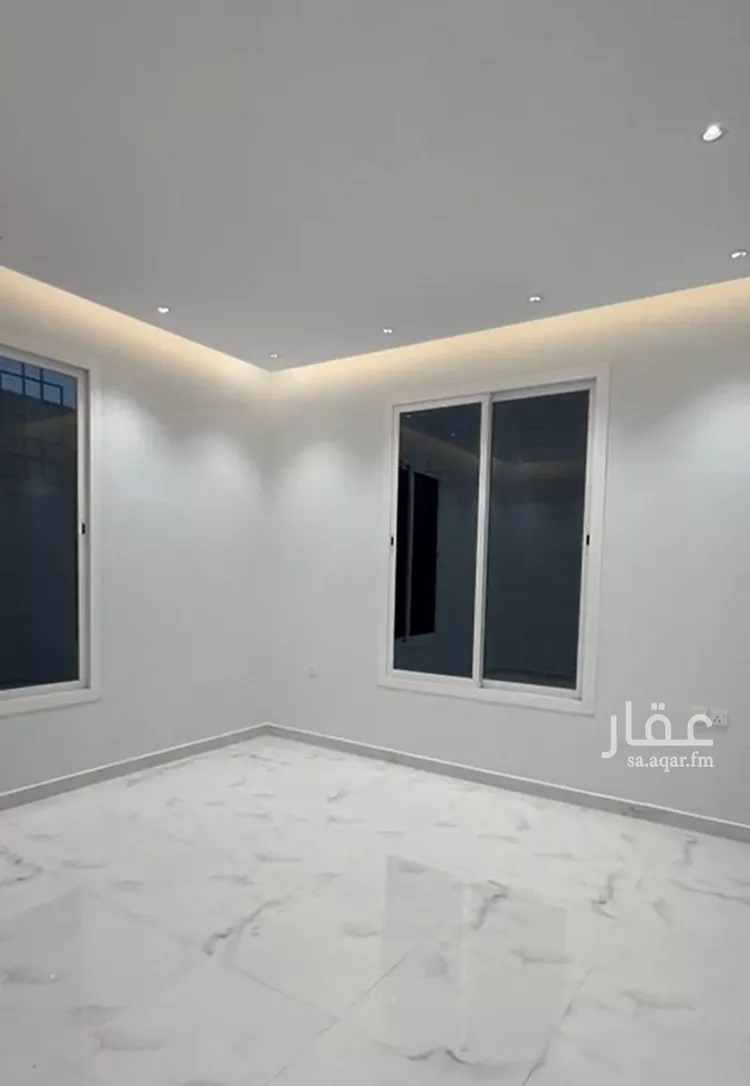 فيلا للبيع في شارع عقبة ابن عامر ابن سعد, حي شكر, مدينة خميس مشيط, منطقة عسير صورة 2