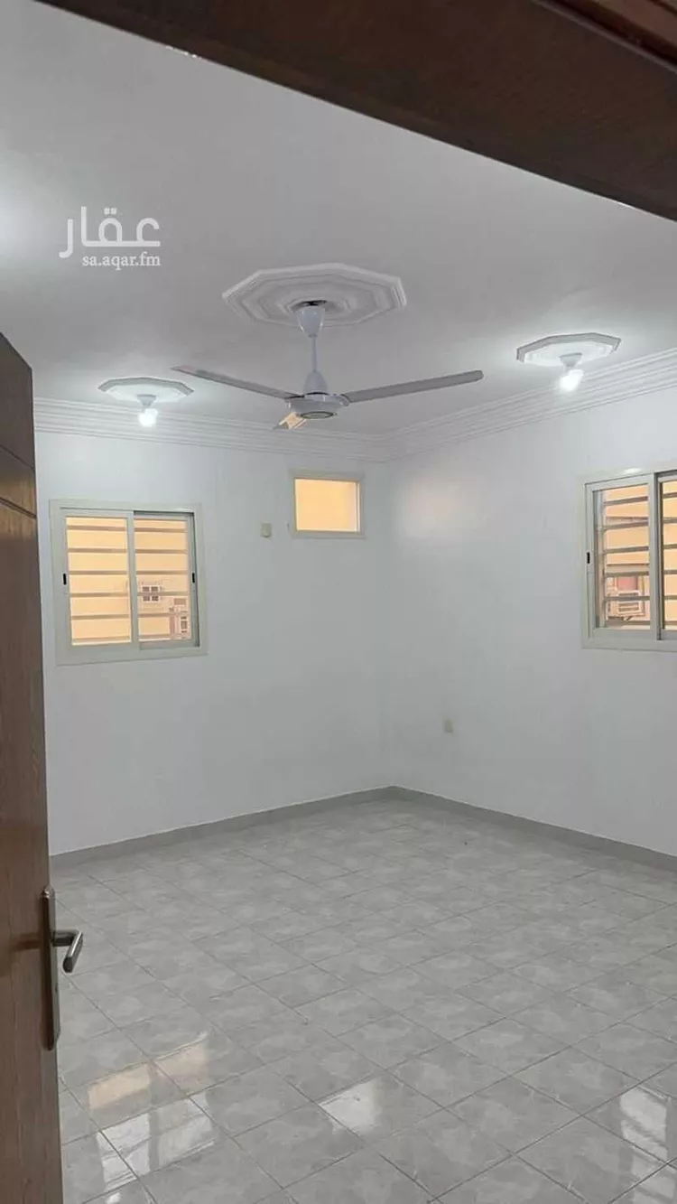 شقة للإيجار في شارع عبدالله ابن ابي طلحة زيد ابن سهل, حي الخالدية, مدينة خميس مشيط, منطقة عسير صورة 5