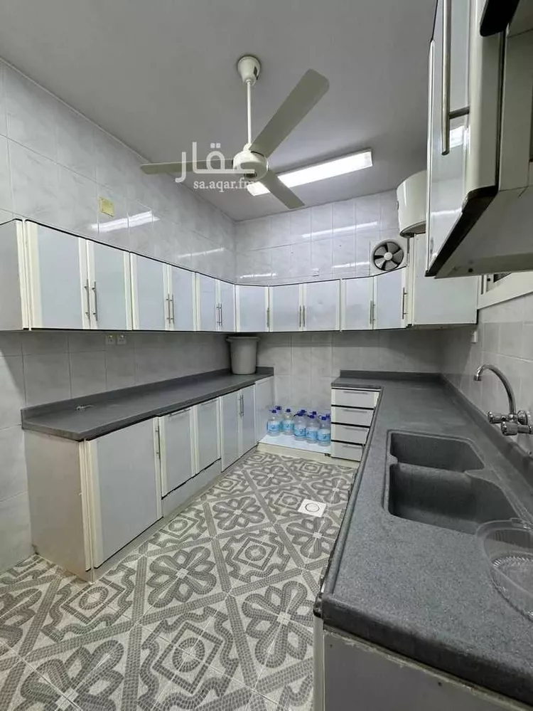 شقة للإيجار في شارع ابو طالب الخازن, حي الرونة, مدينة خميس مشيط, منطقة عسير صورة 2