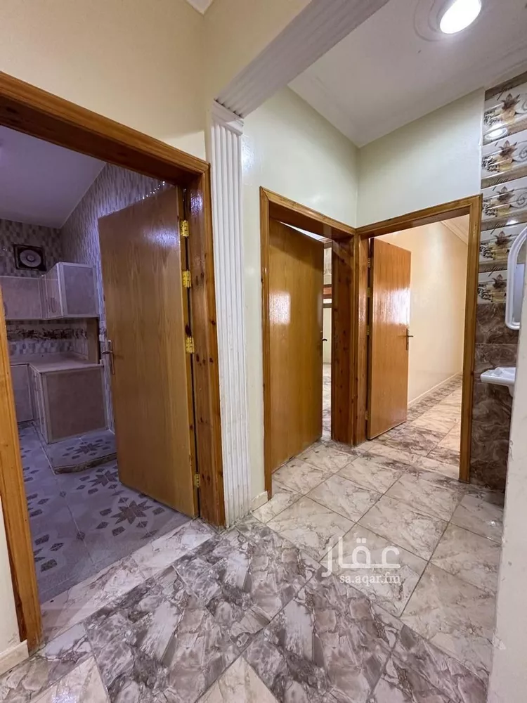 شقة للإيجار في شارع حسان ابن يحيى رفه, حي العمارة, مدينة خميس مشيط, منطقة عسير صورة 2
