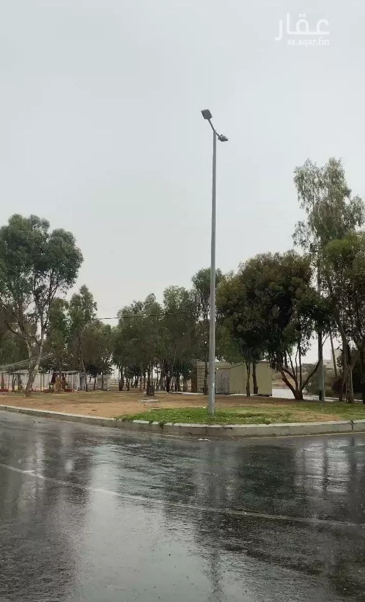 عمارة للإيجار في شارع شارع المصيف, حي المطل, مدينة النماص, منطقة عسير صورة 4