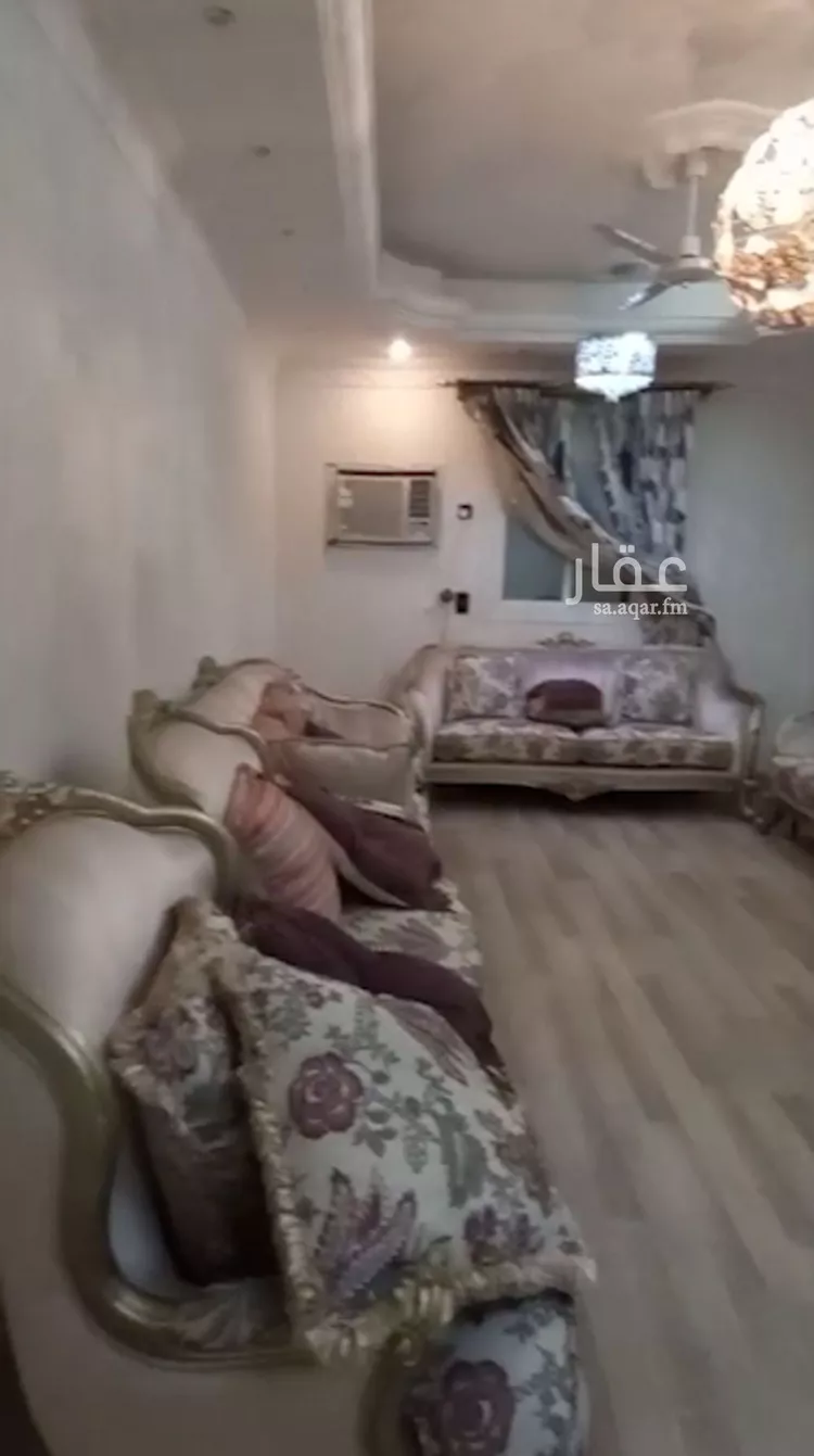 شقة للإيجار في شارع عبدالحجر ابن سراقة, حي حضن قلوص, مدينة خميس مشيط, منطقة عسير صورة 4