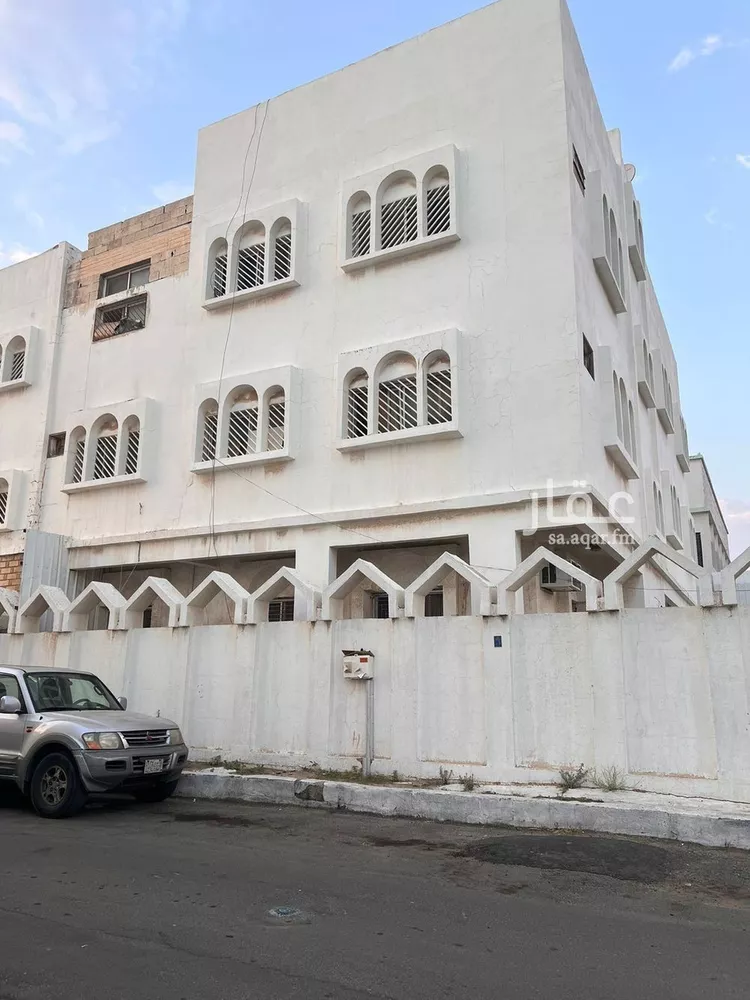 عمارة للبيع في شارع محمد المعتز, حي النسيم, مدينة خميس مشيط, منطقة عسير 8