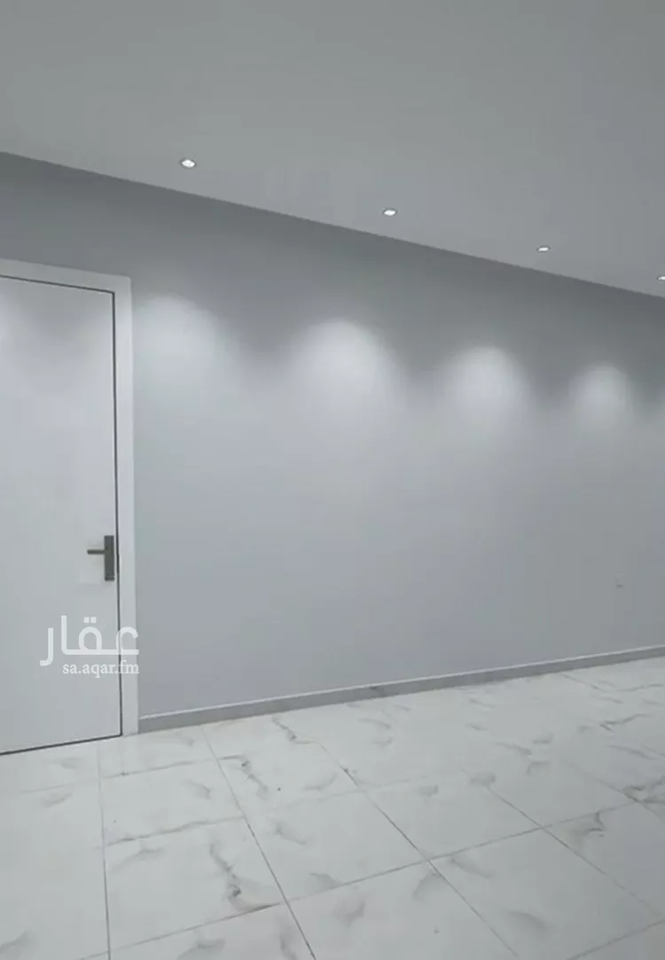 فيلا للبيع في شارع عقبة ابن عامر ابن سعد, حي شكر, مدينة خميس مشيط, منطقة عسير 16