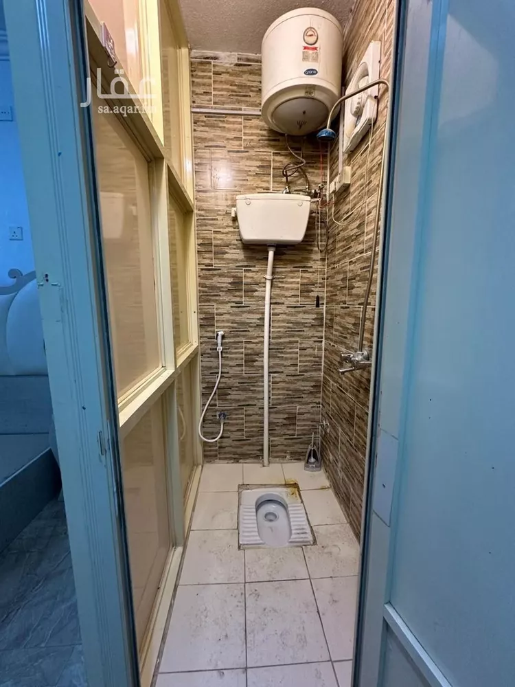 شقة للإيجار في شارع احمد فقيه, حي العزيزية, مدينة خميس مشيط, منطقة عسير صورة 2