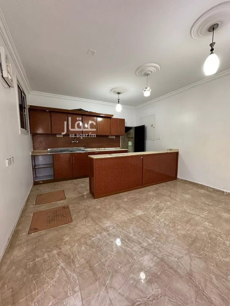 شقة للإيجار في شارع احمد فقيه, حي العزيزية, مدينة خميس مشيط, منطقة عسير