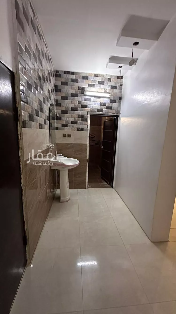 عمارة للبيع في شارع عرفجة البارقي, مدينة بارق - الخوش, منطقة عسير 7
