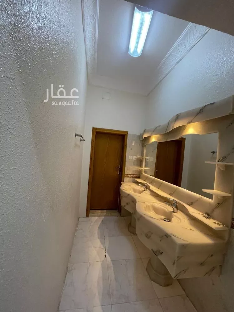 عمارة للبيع في شارع عامر ابن امية, حي الشرفية, مدينة خميس مشيط, منطقة عسير 12