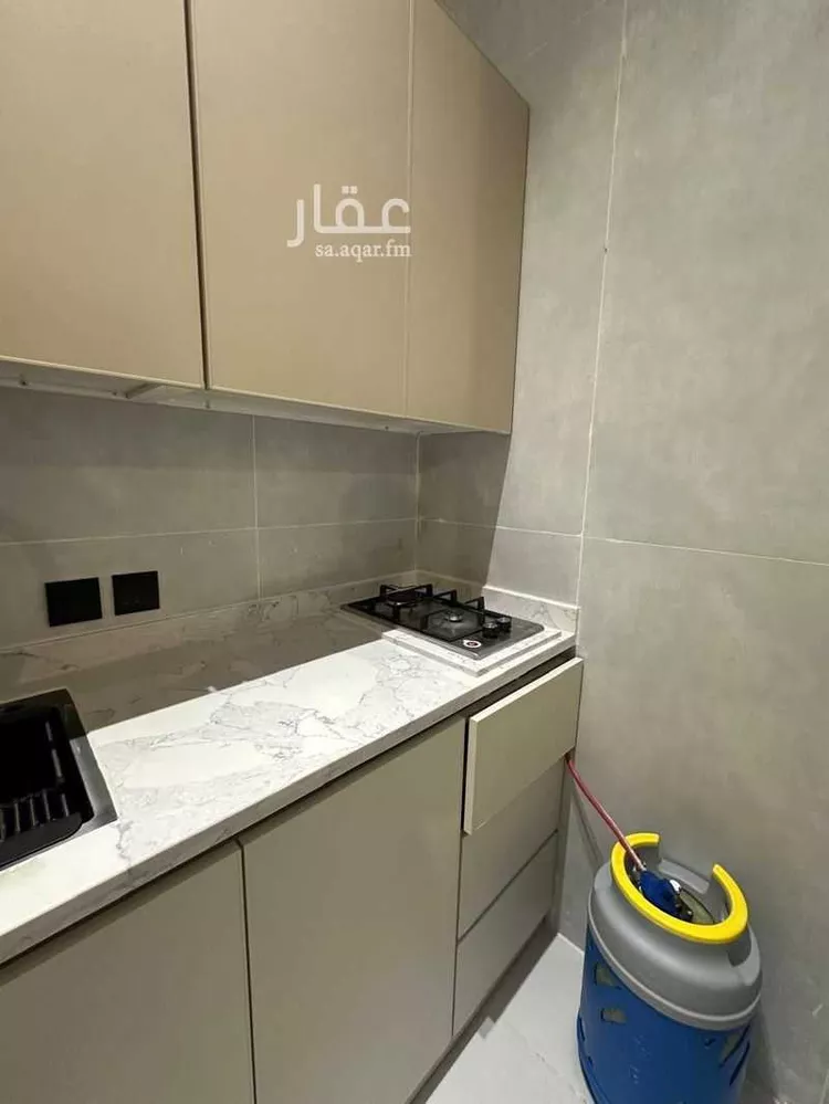 شقة للإيجار في شارع شافع بن صالح, حي العرق الجنوبى, مدينة خميس مشيط, منطقة عسير 17