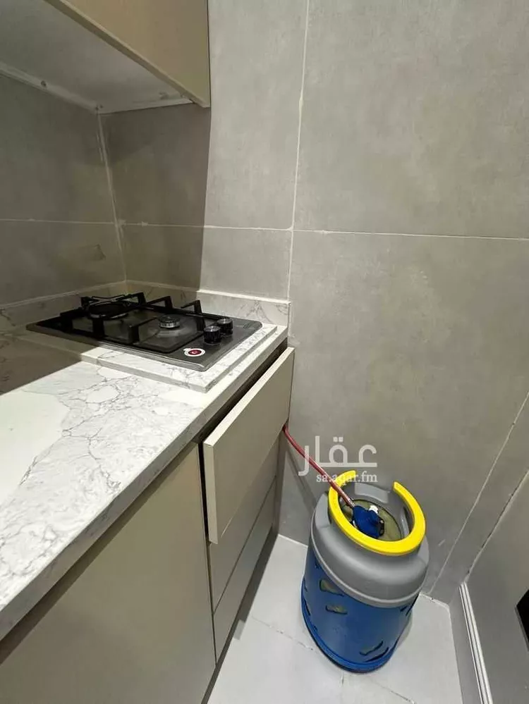 شقة للإيجار في شارع شافع بن صالح, حي العرق الجنوبى, مدينة خميس مشيط, منطقة عسير 16