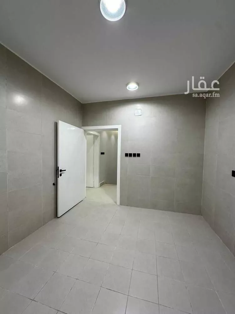 فيلا للبيع في شارع وادي الشعبة, حي الروضة, مدينة أبها, منطقة عسير 11