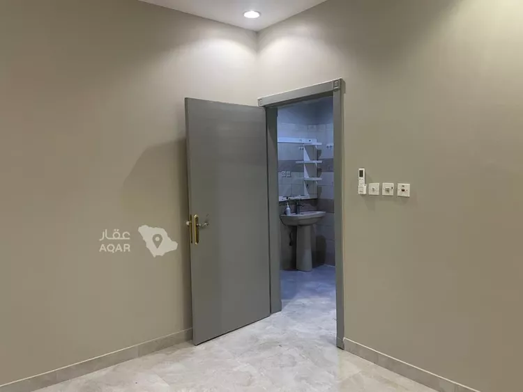 شقة للإيجار في شارع عبدالله بن الزبير, حي العريجاء الغربي, مدينة الرياض, منطقة الرياض صورة 3