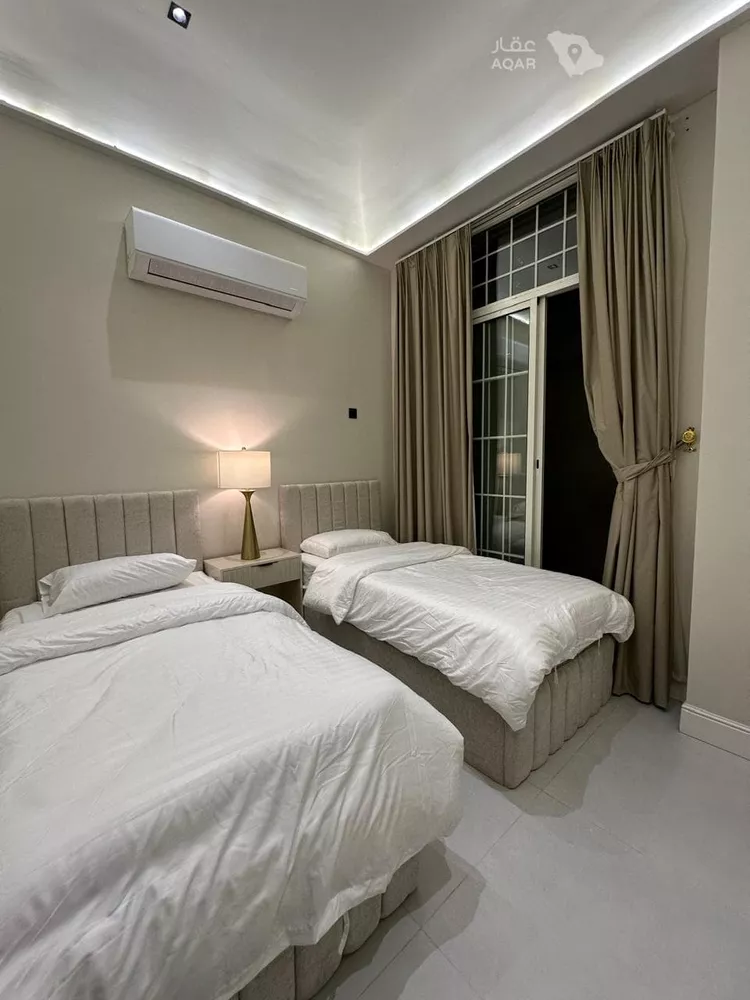 عمارة للبيع في شارع شافع بن صالح, حي العرق الجنوبى, مدينة خميس مشيط, منطقة عسير 6