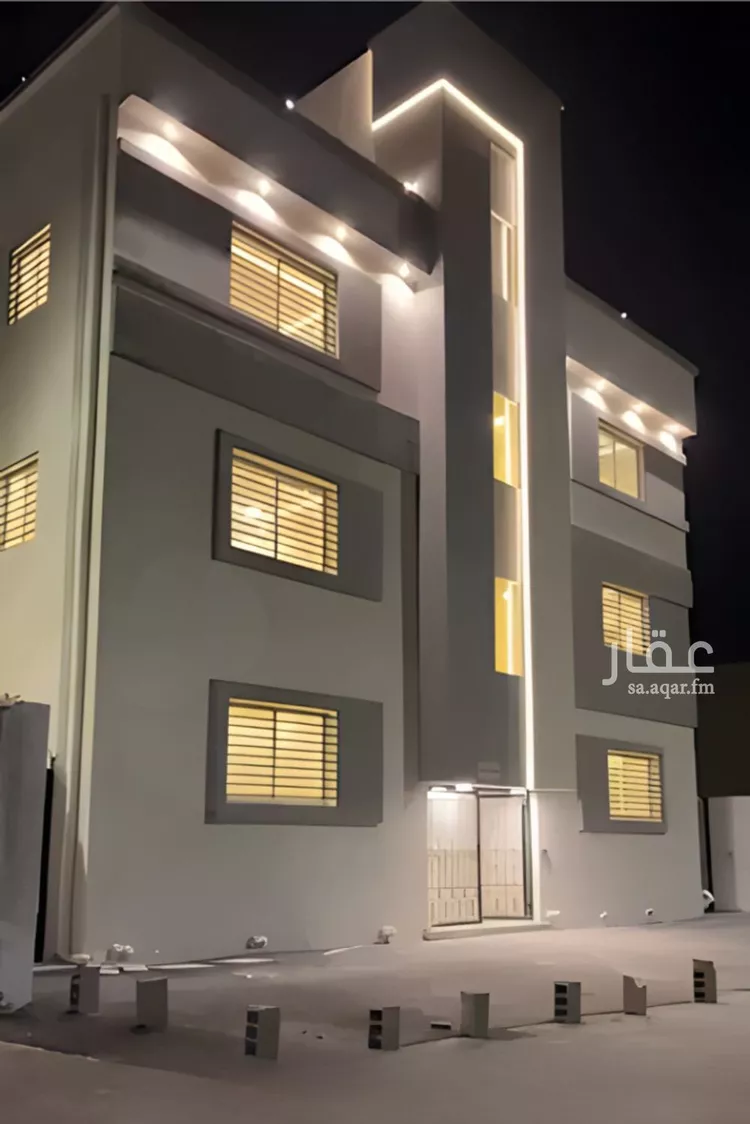 عمارة للإيجار في شارع عبدالله محمد سعيد ال عواض, حي الغدير, مدينة أبها, منطقة عسير