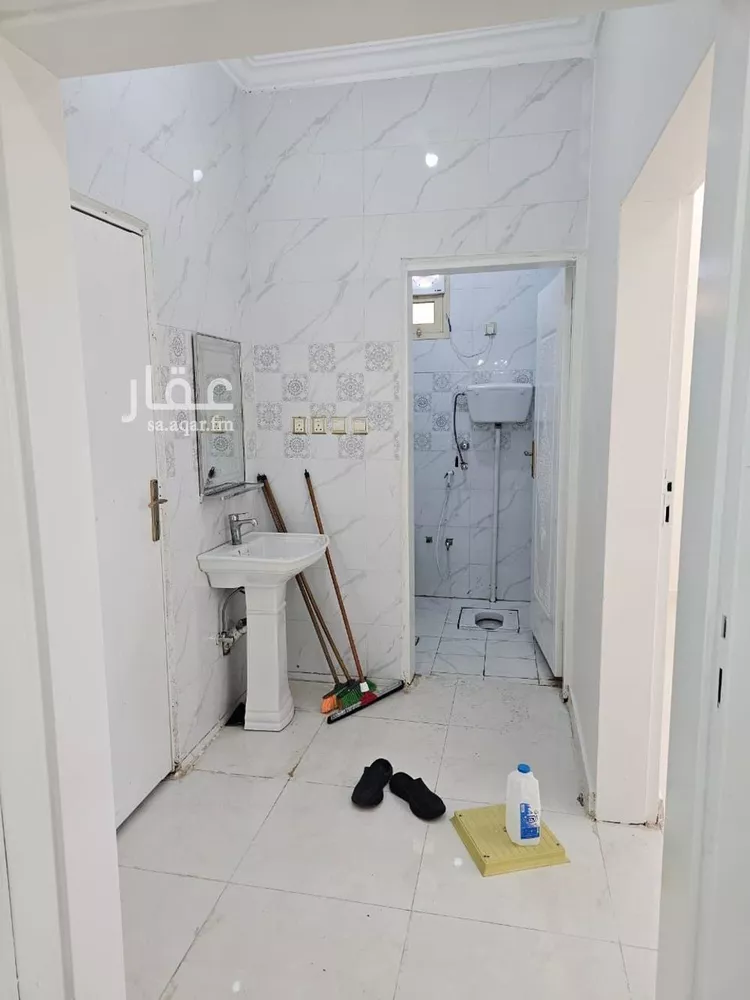 عمارة للبيع في شارع الحريضة, حي الحريضه, مدينة الحريضه, منطقة عسير