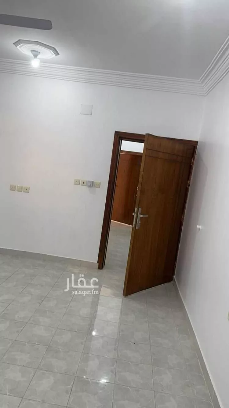 شقة للإيجار في شارع عبدالله ابن ابي طلحة زيد ابن سهل, حي الخالدية, مدينة خميس مشيط, منطقة عسير 6