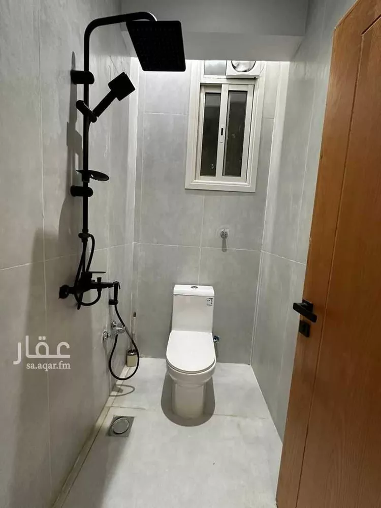 شقة للإيجار في شارع شافع بن صالح, حي العرق الجنوبى, مدينة خميس مشيط, منطقة عسير 8