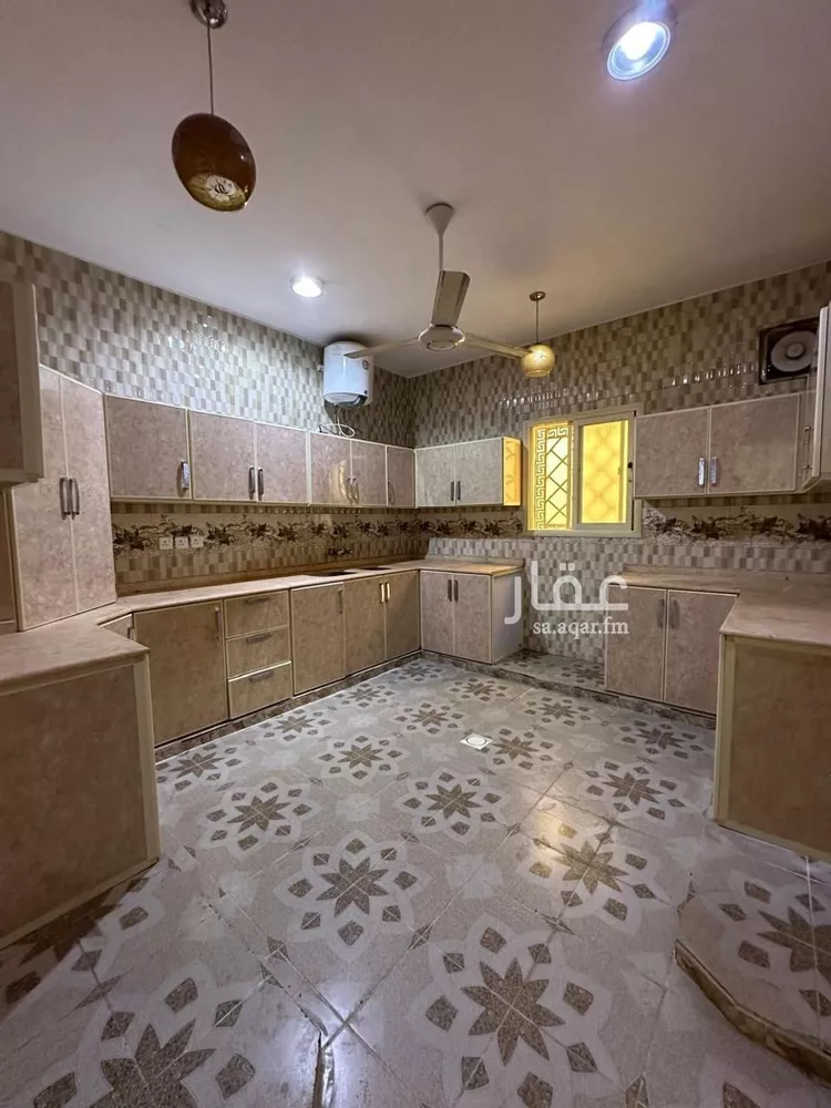 شقة للإيجار في شارع حسان ابن يحيى رفه, حي العمارة, مدينة خميس مشيط, منطقة عسير صورة 3