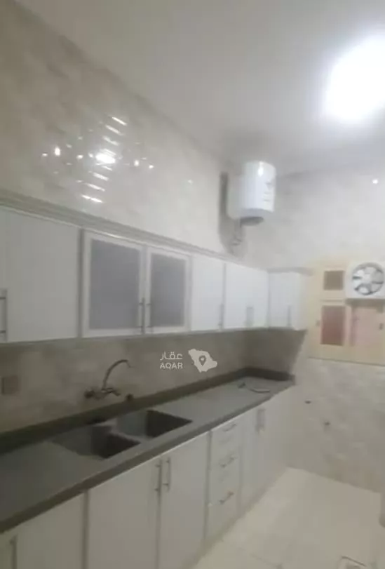 شقة للإيجار في شارع أم سرار 11, حي العرق الشمالي, مدينة خميس مشيط, منطقة عسير صورة 4