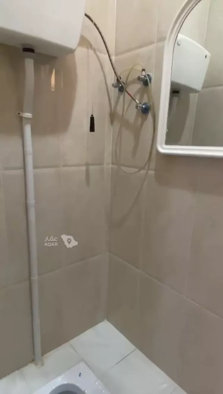 Room for Rent in Khamis Mushait Ar Rabie 5