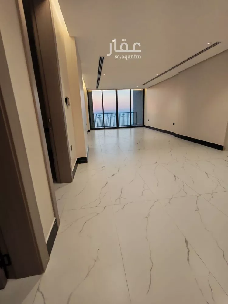 شقة للبيع في شارع الملك عبد الله بن عبدالعزيز, حي الشاطئ الغربي, مدينة الدمام, المنطقة الشرقية