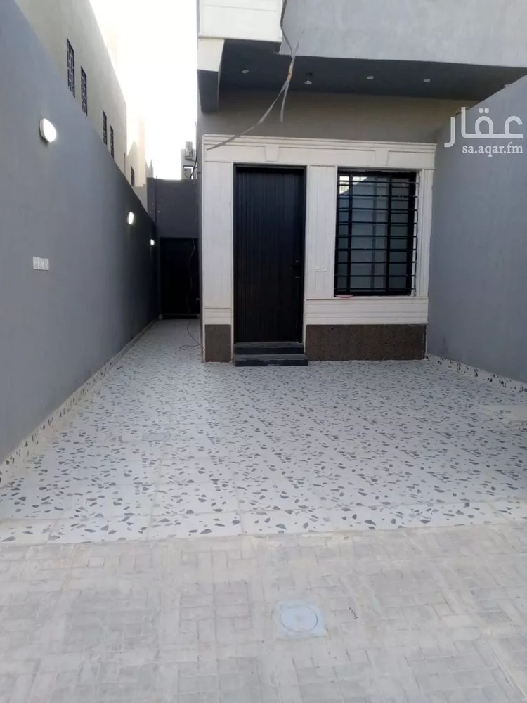 دور للإيجار في شارع ابن العماد الحنبلي, حي بدر, مدينة الرياض, منطقة الرياض