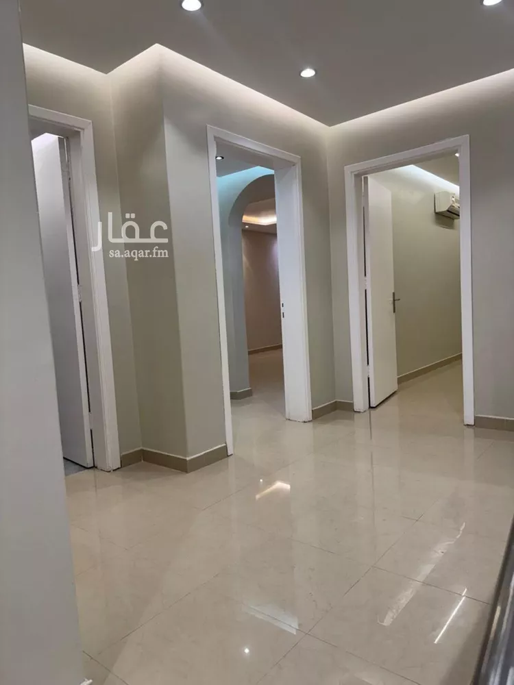 شقة للإيجار في شارع الثمامه, حي الملقا, مدينة الرياض, منطقة الرياض صورة 2