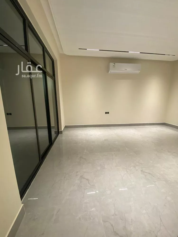 فيلا للإيجار في شارع محمد بن عبدالعزيز بن هيزع, حي المهدية, مدينة الرياض, منطقة الرياض صورة 3