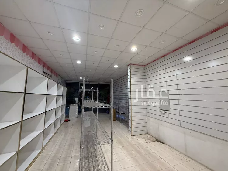 Shop for Rent in Medina Al Qaswa صورة 5