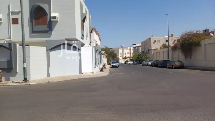 Building for Rent in Medina As Salam