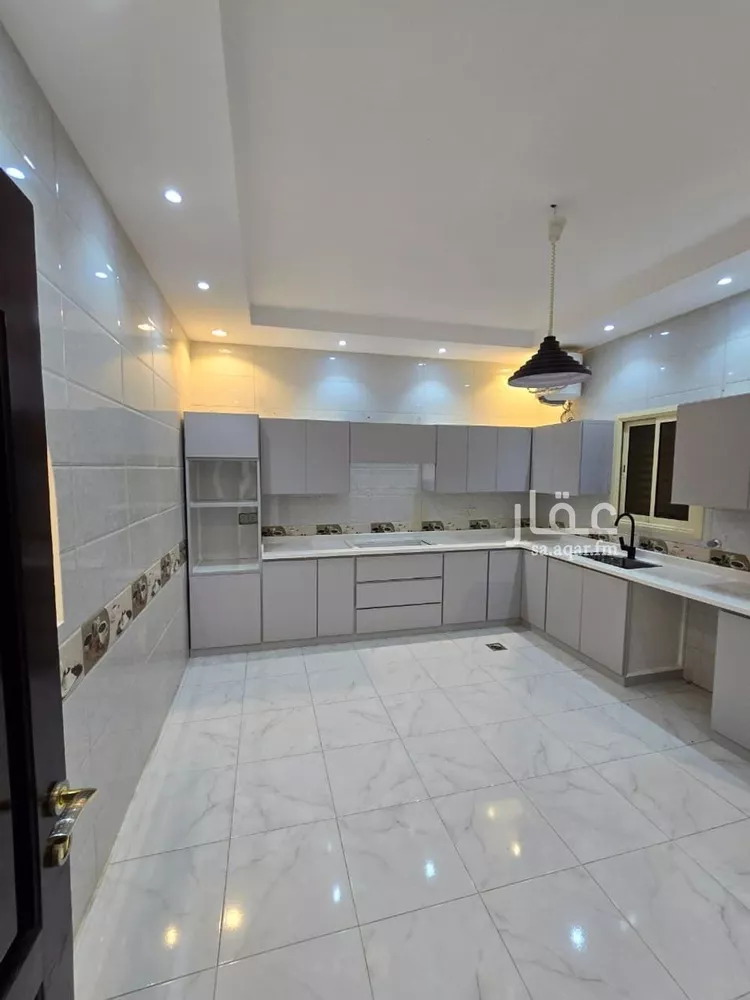 شقة للإيجار في شارع عبدالعزيز ابن ابان القرشى, حي المبعوث, مدينة المدينة المنورة, منطقة المدينة المنورة