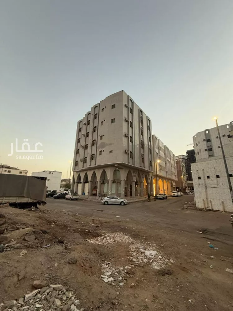 عمارة للبيع في شارع خالد الطحان, حي السقيا, مدينة المدينة المنورة, منطقة المدينة المنورة