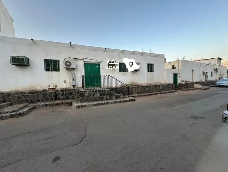 Building for Sale in Medina Al Mughislah صورة 4