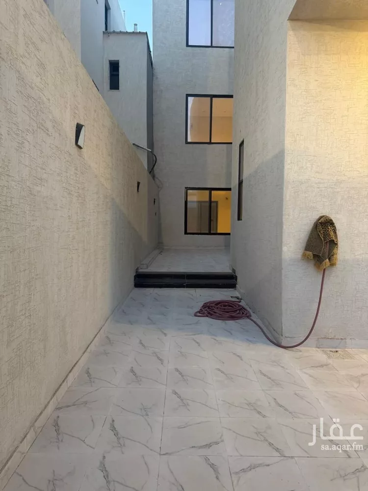 فيلا للبيع في شارع احمد الهواري, حي السكب, مدينة المدينه المنوره, منطقة المدينة المنورة صورة 3
