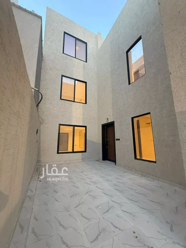 فيلا للبيع في شارع احمد الهواري, حي السكب, مدينة المدينه المنوره, منطقة المدينة المنورة صورة 5