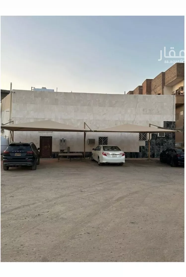 عمارة للبيع في شارع نوفل عبدالله , حي المغيسلة, مدينة المدينة المنورة, منطقة المدينة المنورة صورة 2