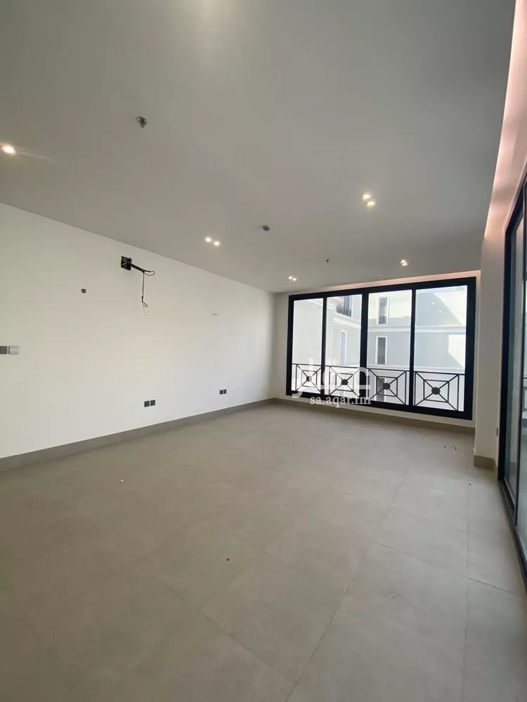 شقة للبيع في شارع الامير متعب, حي المنتزة, مدينة الدمام, المنطقة الشرقية صورة 3