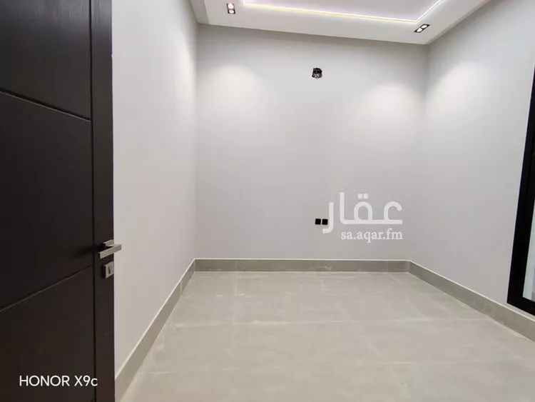 فيلا للبيع في شارع دبيل, حي العريجاء الغربي, مدينة الرياض, منطقة الرياض صورة 4