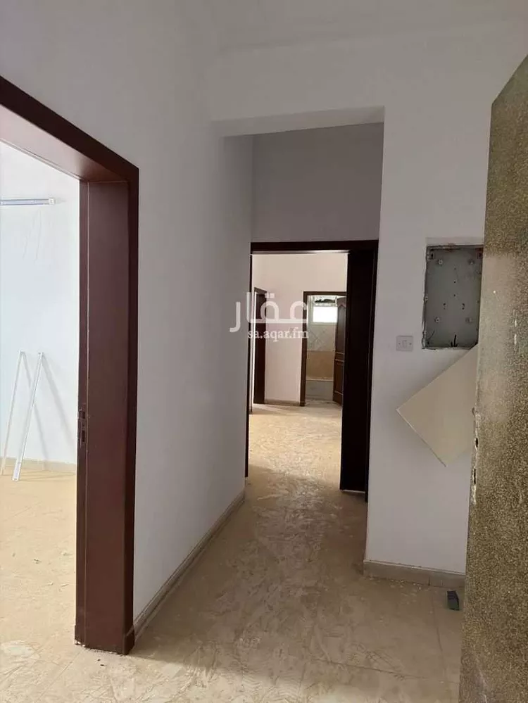 عمارة للإيجار في شارع يزيد بن ابي سفيان, حي العريجاء الأوسط, مدينة الرياض, منطقة الرياض 15