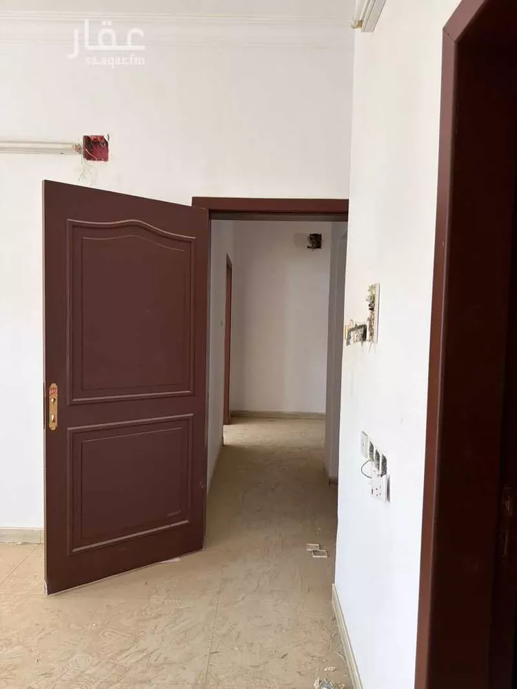 عمارة للإيجار في شارع يزيد بن ابي سفيان, حي العريجاء الأوسط, مدينة الرياض, منطقة الرياض 19