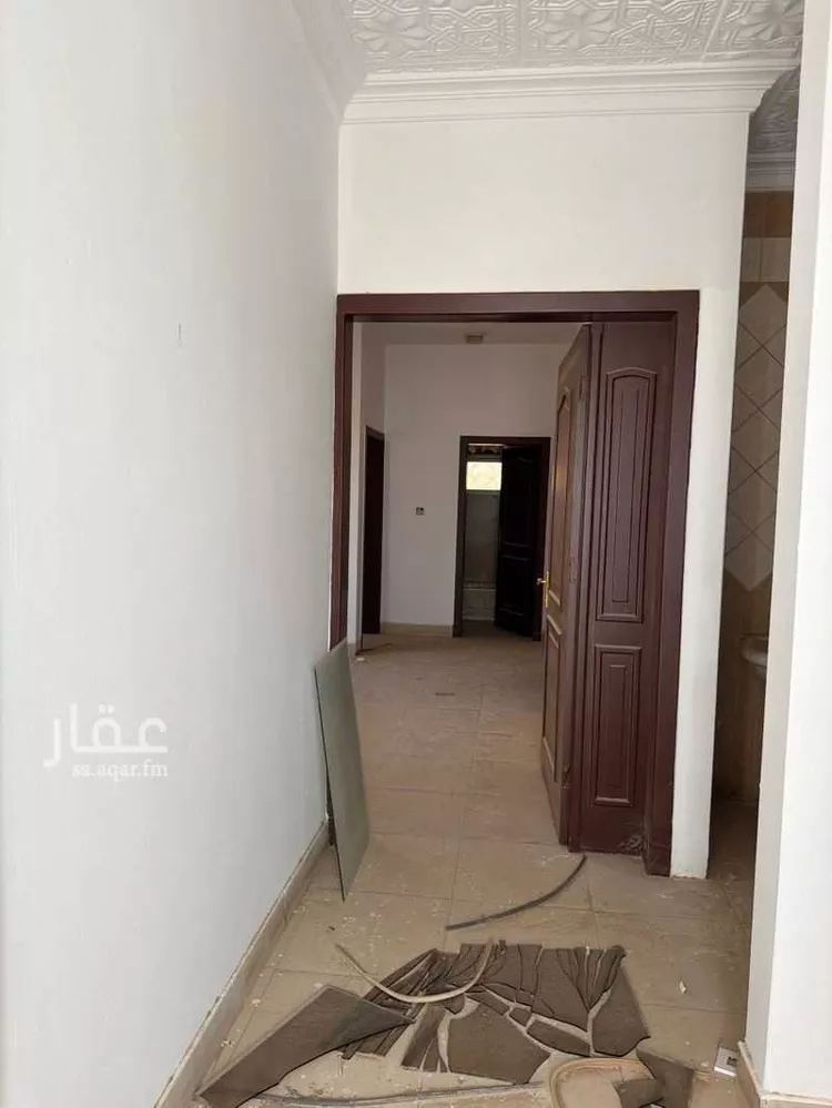 عمارة للإيجار في شارع يزيد بن ابي سفيان, حي العريجاء الأوسط, مدينة الرياض, منطقة الرياض 16
